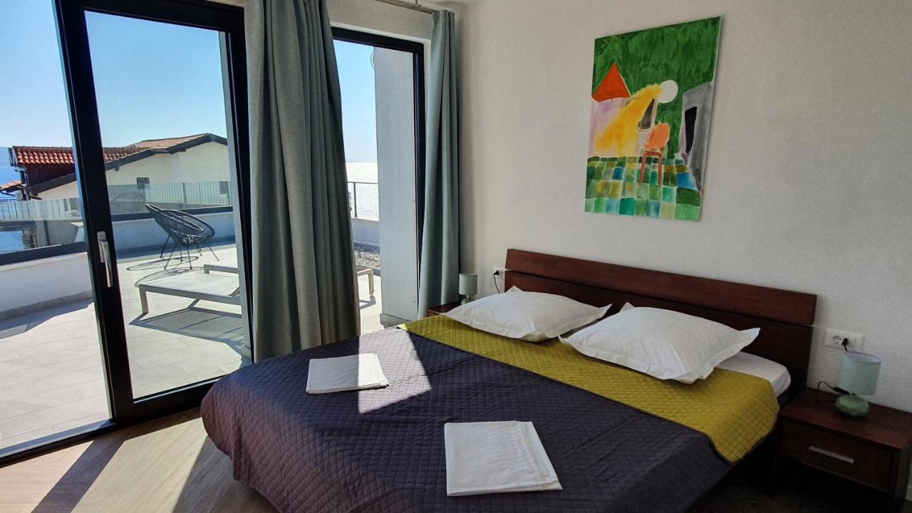 Apartments Marina Omis Exterior photo