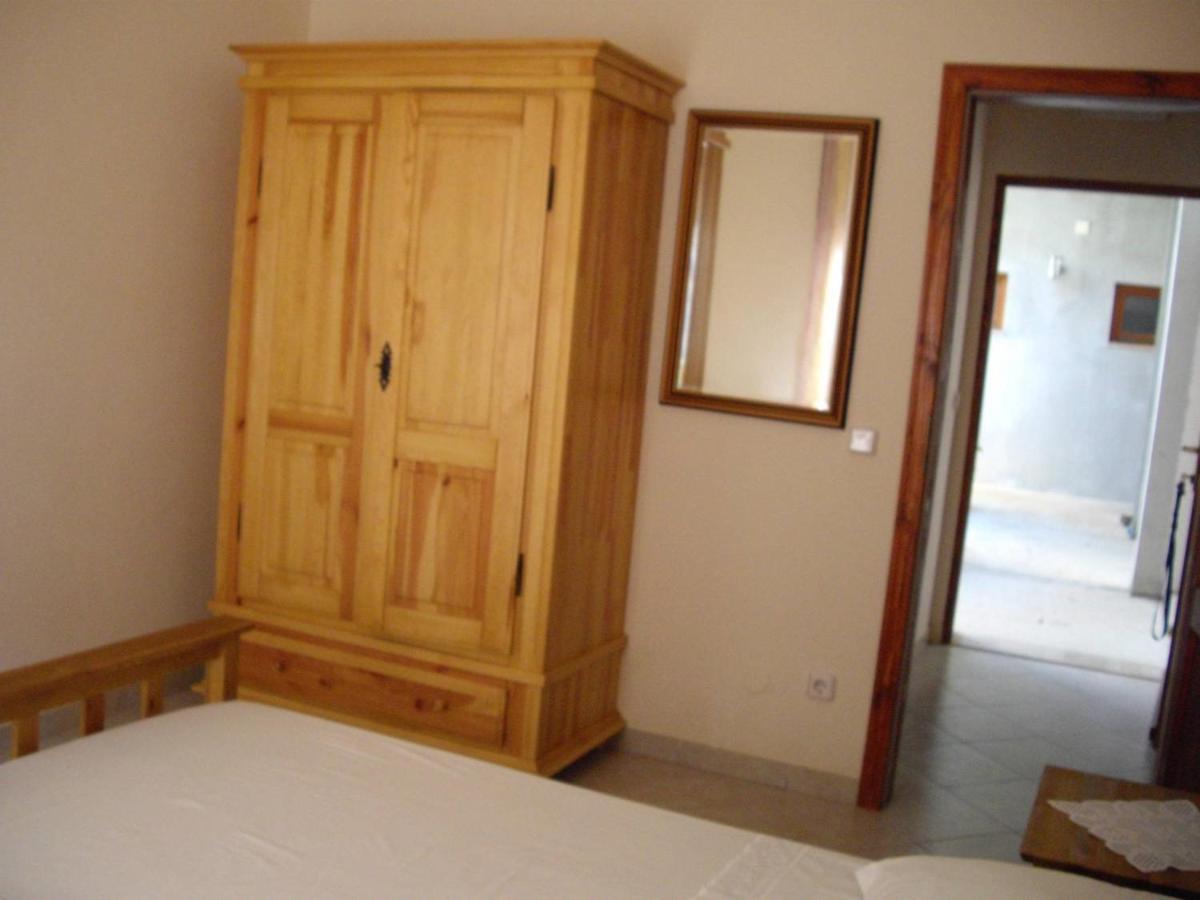Apartments Marina Omis Exterior photo